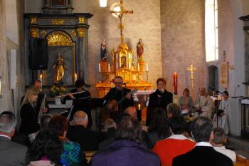 sempre tu mit Pfarrer Beha im Gottesdienst